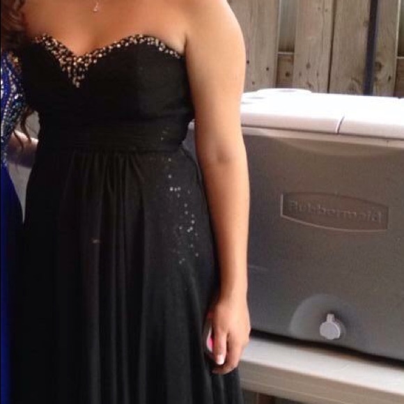 Prom dress - Picture 2 of 2